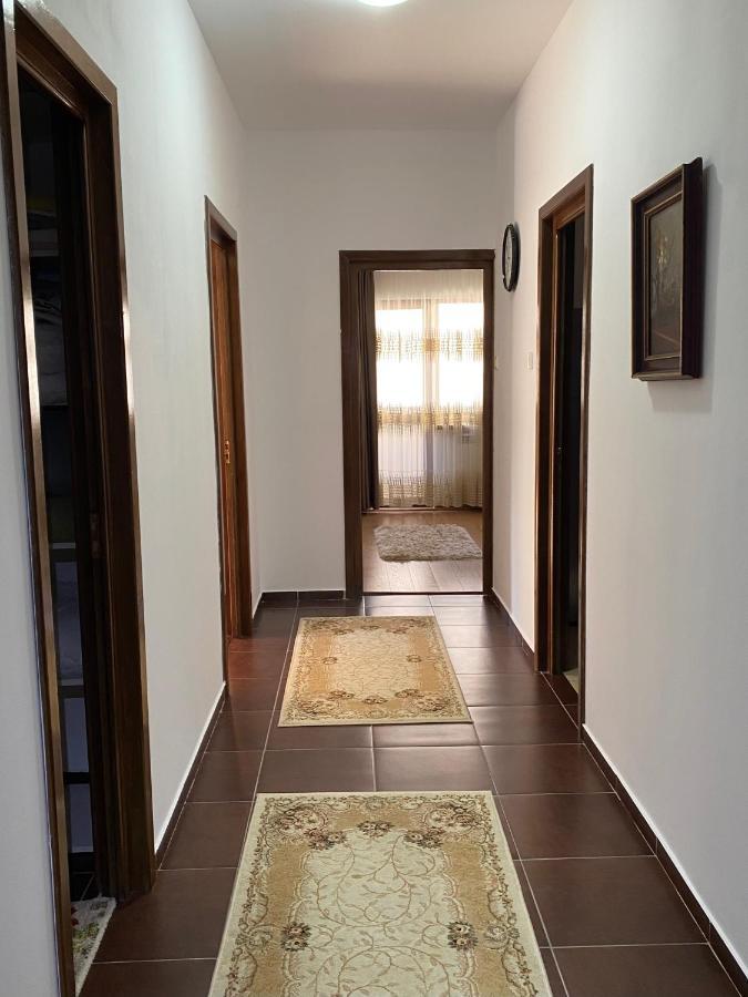 Peninsula Apartment, Constanta Luaran gambar